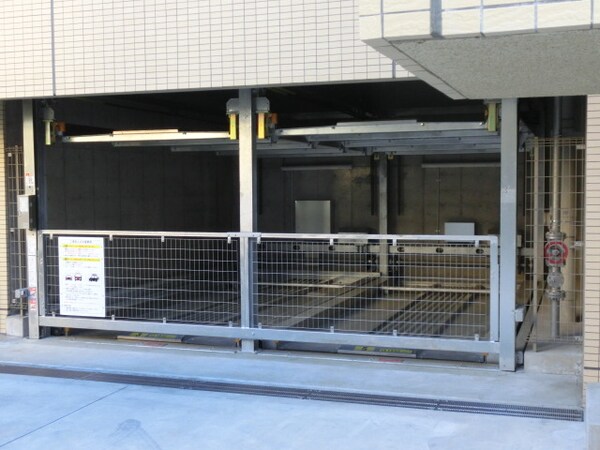 駐車場(機械式駐車場完備)