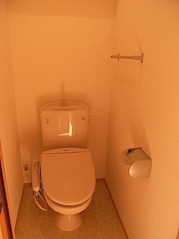 トイレ(洗浄機能付きトイレ)