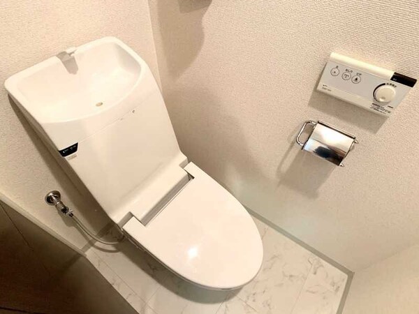 トイレ(トイレ)