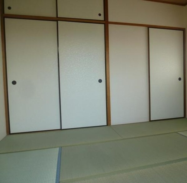 リビング・居室(★角部屋２面採光★)