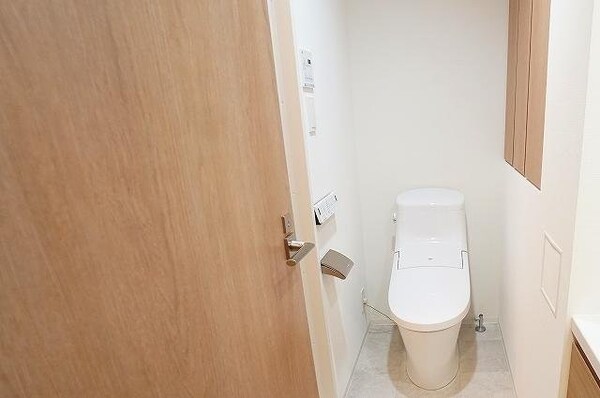 トイレ(※写真は別のお部屋です)