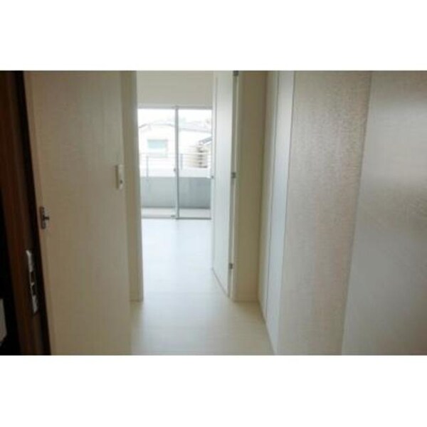 玄関(※写真は同タイプ住戸です。)