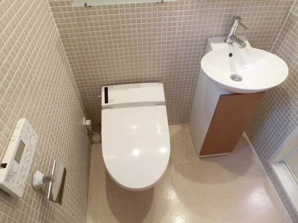 トイレ(☆タンクレスタイプのお手洗☆)