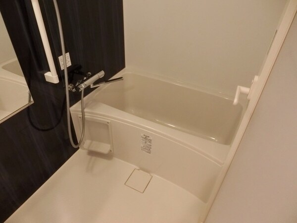 バス／シャワールーム等(他部屋参考写真)
