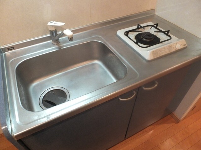 物件内観写真5　(システムキッチン１口コンロ)