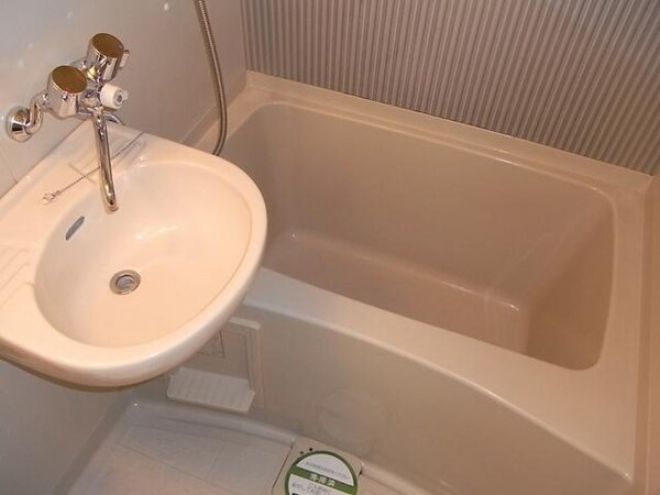 バス／シャワールーム等(ユニットバス)