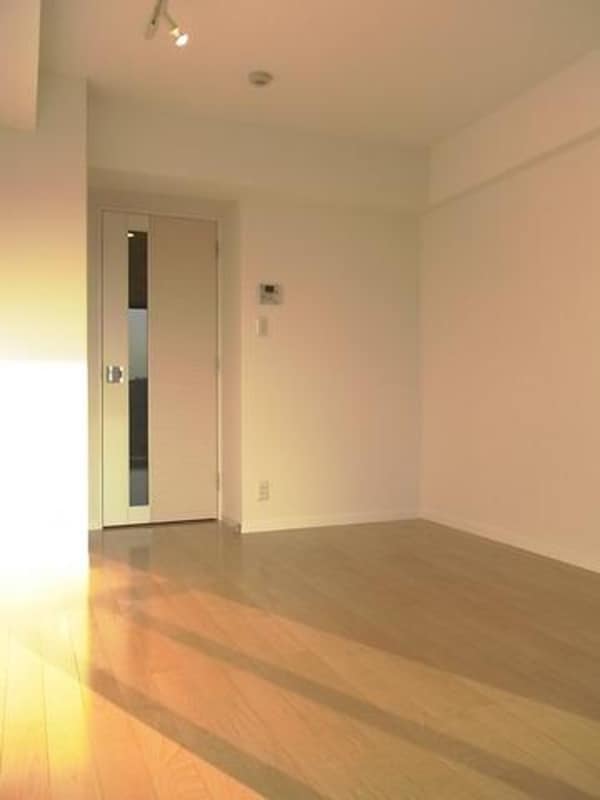 その他室内・内装(２面採光で明るい居室)