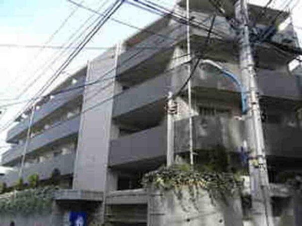 外観(タイル張りのオシャレな外観)
