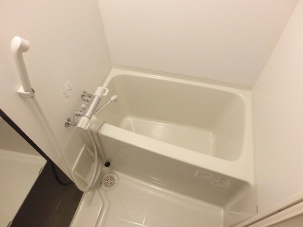 バス／シャワールーム等(浴室乾燥機付きのバスルーム)