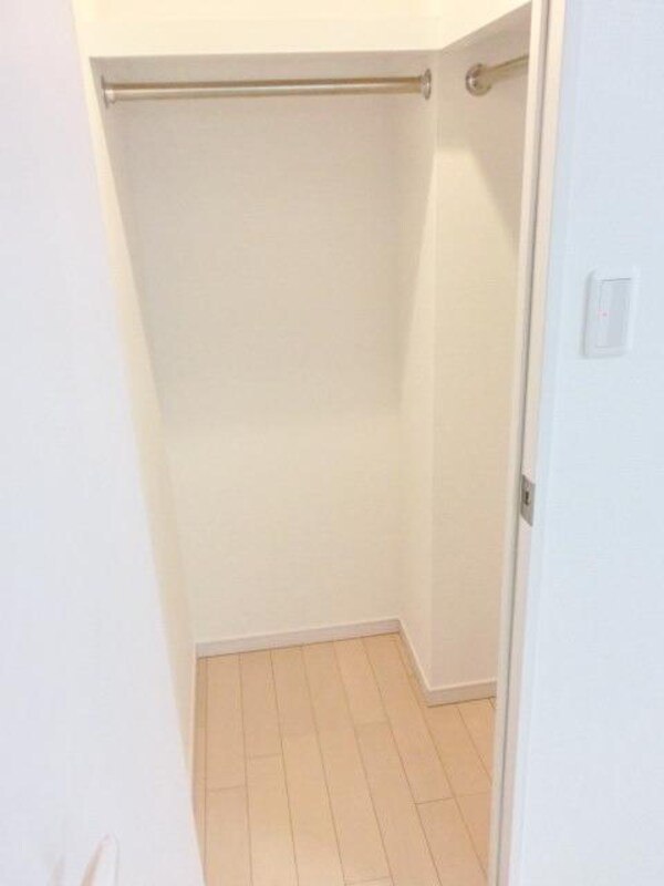 収納(お問合せは(株)タウンハウジング東京へ)