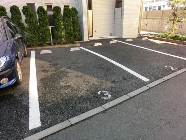 駐車場(★駐車場★)