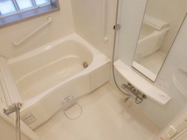 バス／シャワールーム等(バスルーム)