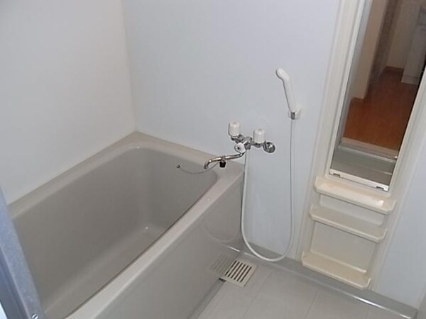 バス／シャワールーム等(ゆったりバスルーム)