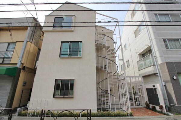 外観(★築浅で綺麗なオートロックアパートです★)