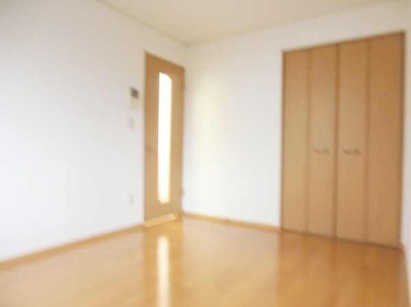 リビング・居室(※別部屋参考写真)