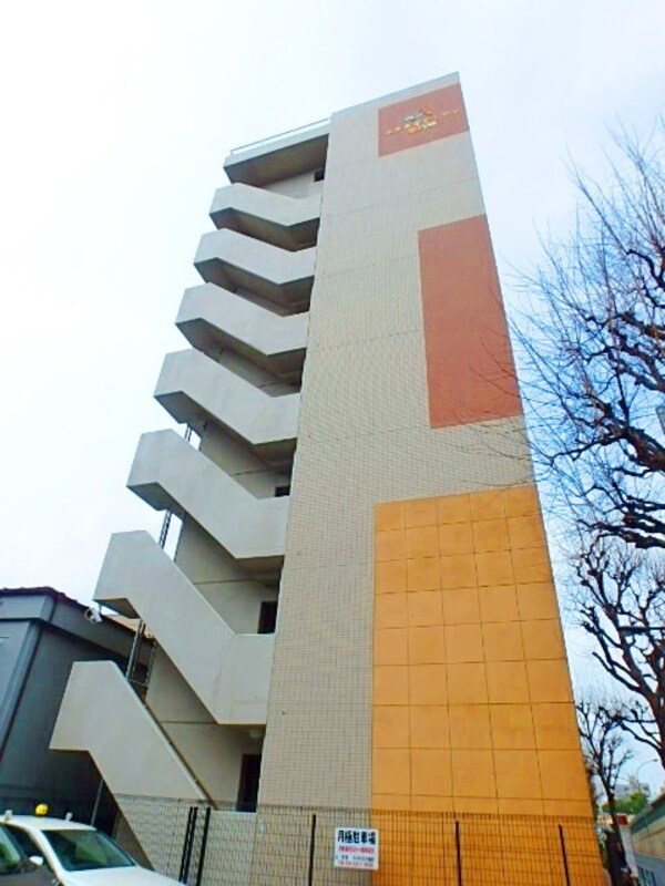 外観(最寄りは人気の高円寺です！)