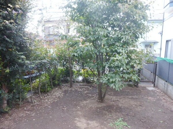 眺望(★バルコニーの前は植栽があります★)