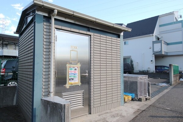 共有部分(★共用のゴミ捨て場が目の前にあります★)