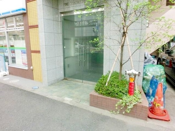 エントランス(お部屋探しはタウンハウジングへ♪)
