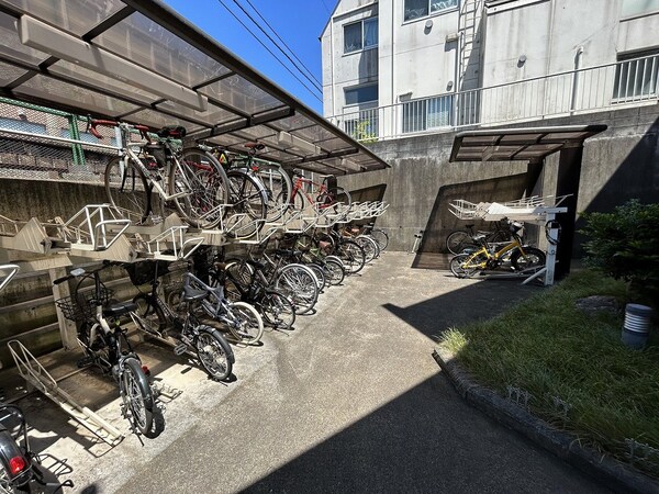 共有部分(★入居者専用駐輪場★)