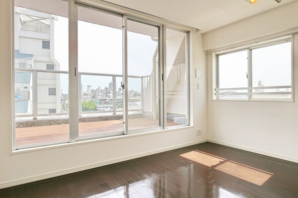 リビング・居室(お部屋探しは株式会社　タウンハウジング　までお気軽にお問合…)