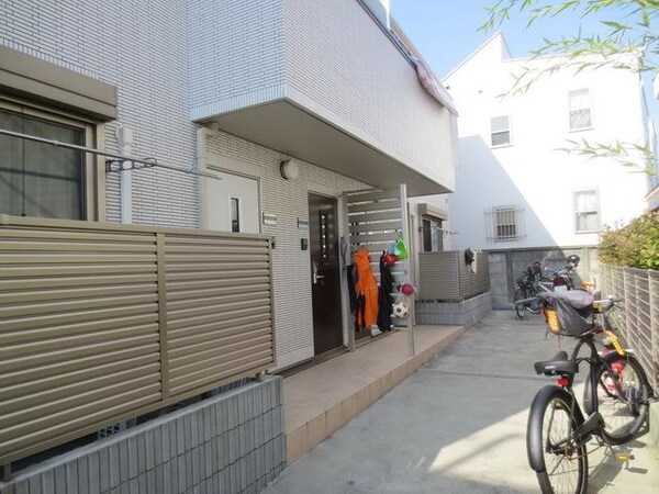 エントランス(★玄関★※別のお部屋の参考写真)