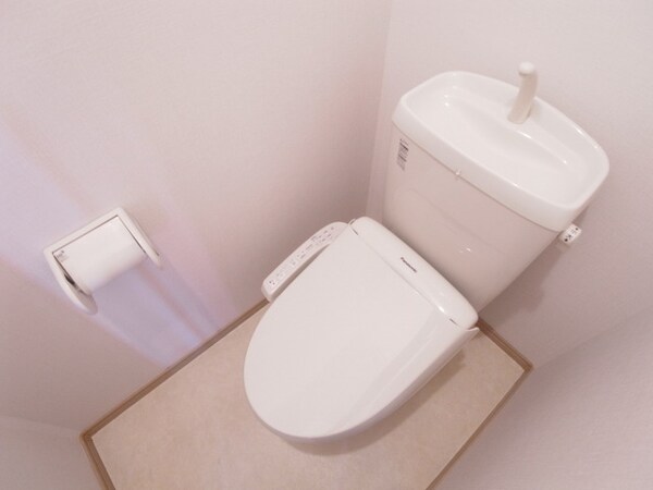 トイレ(★シャワートイレ★※別のお部屋の参考写真)
