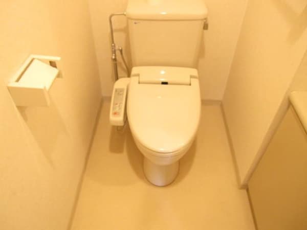 トイレ(別号室参考写真)