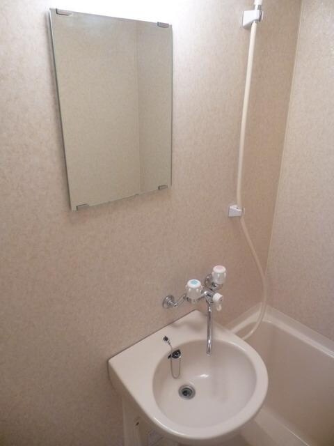 物件内観写真6　(洗面台)