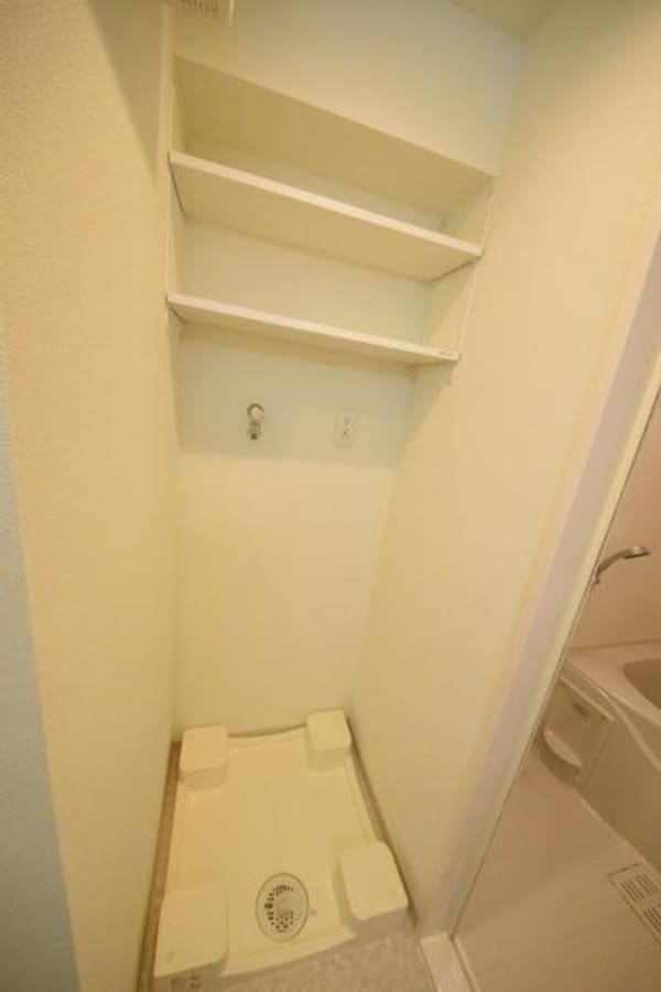設備(洗濯機置き場)