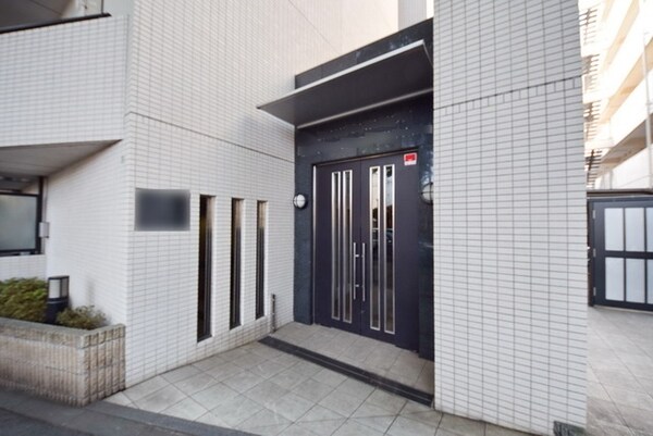 エントランス(★オートロック付のエントランスです★)