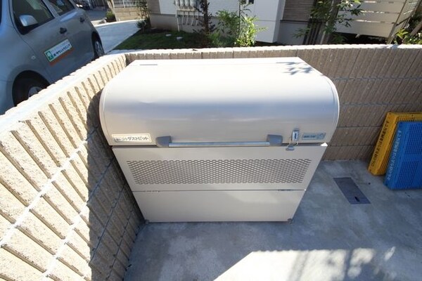 共有部分(★共用のゴミ捨て場です★)