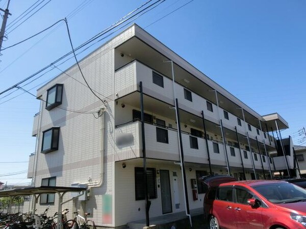 外観(★閑静な住宅街・３階建てのマンションです★)