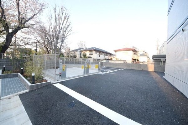 駐車場(★敷地内に駐車場があります★)