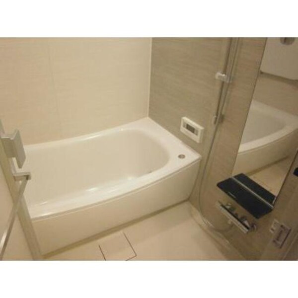 バス／シャワールーム等(※写真は同タイプ住戸です。)