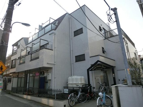 外観(閑静な住宅街にあります)