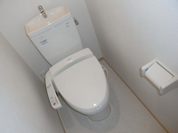 トイレ(温水洗浄便座)