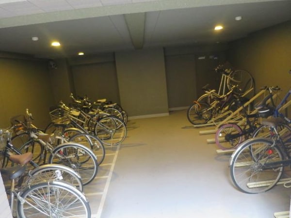 共有部分(★屋根付き駐輪場)
