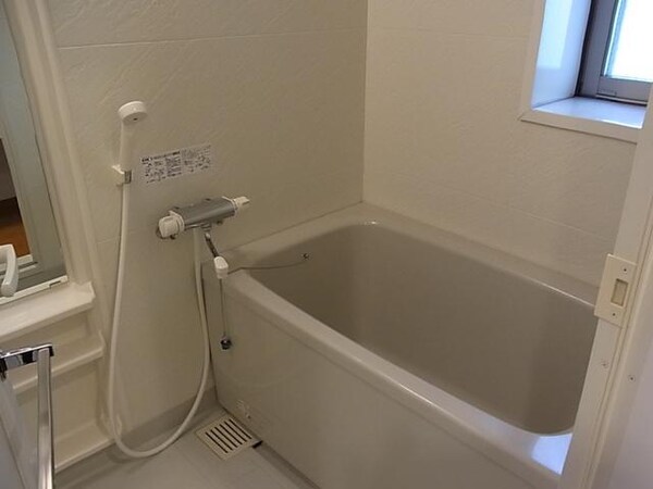 バス／シャワールーム等(浴室)