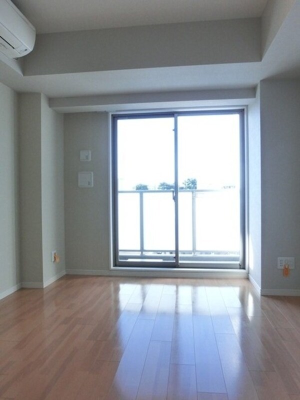 リビング・居室(フローリングです！)