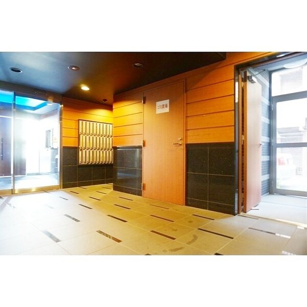 ロビー(部屋探しは株式会社　タウンハウジング　までお気軽にお問合せ…)