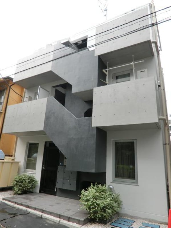 外観(★高田馬場駅徒歩5分★)