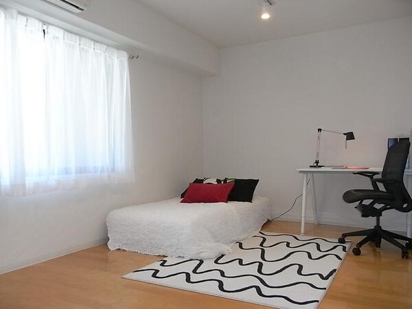 リビング・居室(フローリング仕上げの居室)