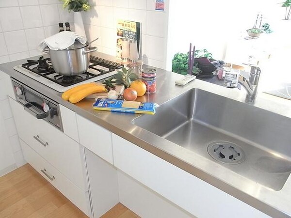 キッチン(2口ガスコンロ付きシステムキッチン)