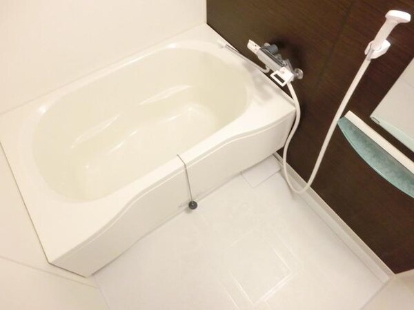 バス／シャワールーム等(浴室乾燥機付バスルーム)