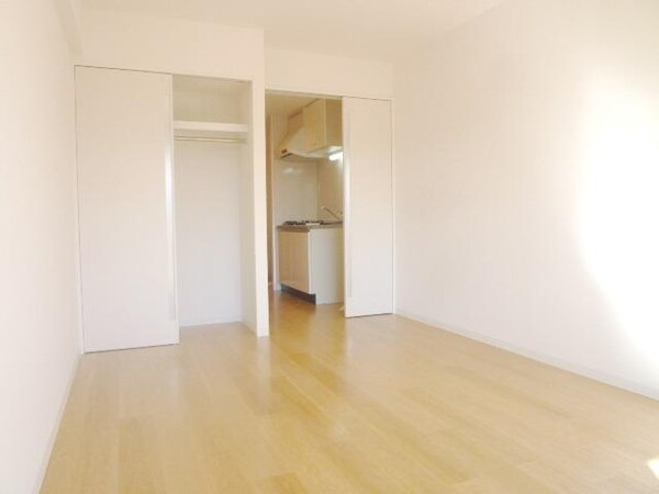 リビング・居室(★開放的な８帖★)