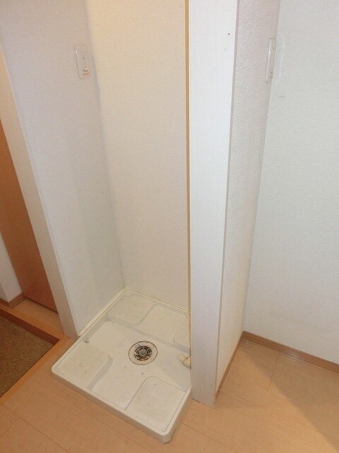 物件内観写真3　(★室内洗濯機置場★)