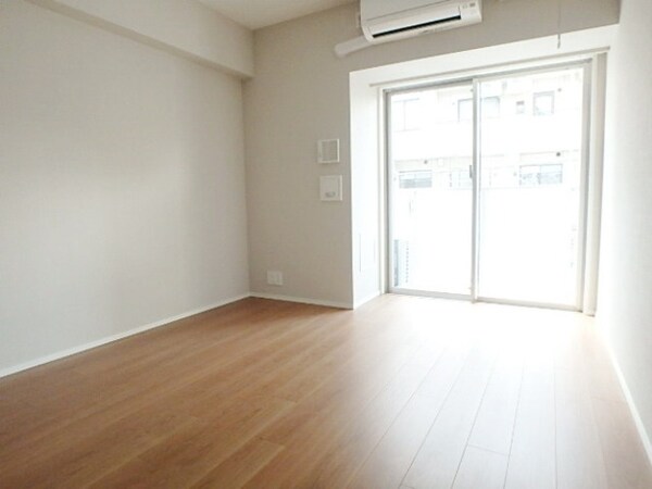 リビング・居室(フローリングです)