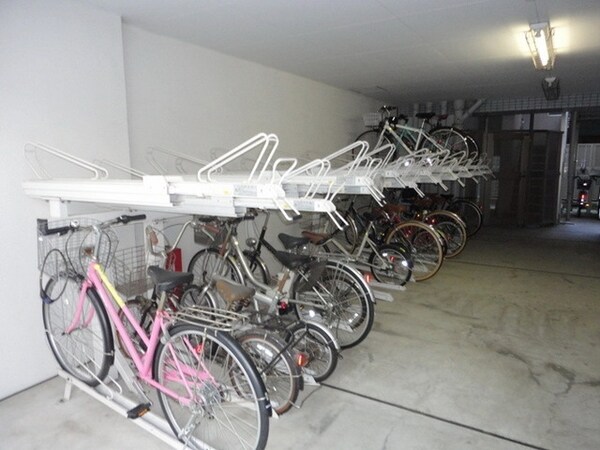 共有部分(★屋内駐輪場★)