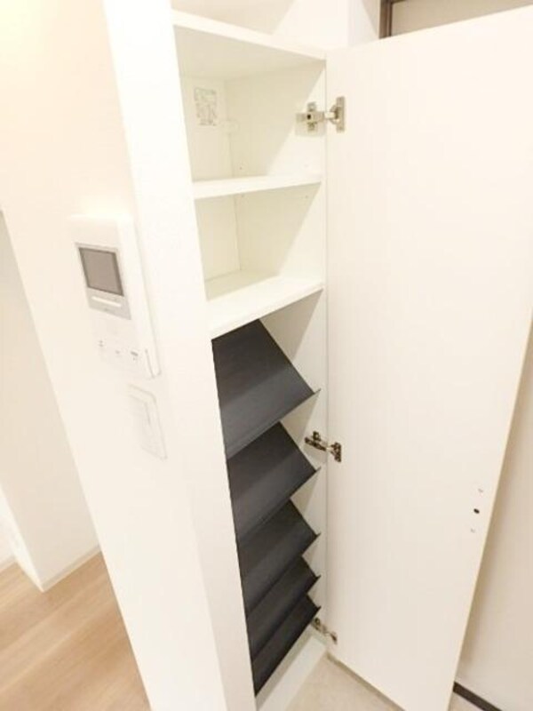 その他(玄関収納)